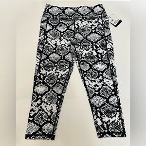Senita Athketics black and white snake print leggings size large